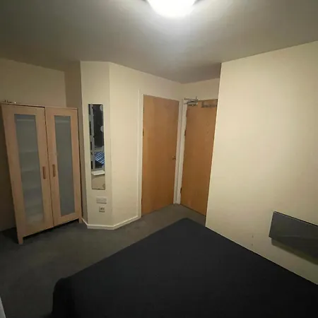 2 Bed Duplex In Leeds City Centre * 利兹