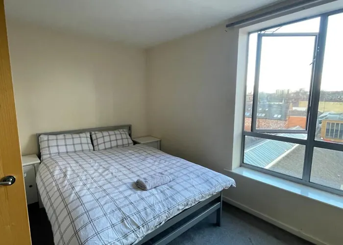 2 Bed Duplex In Leeds City Centre Лідс